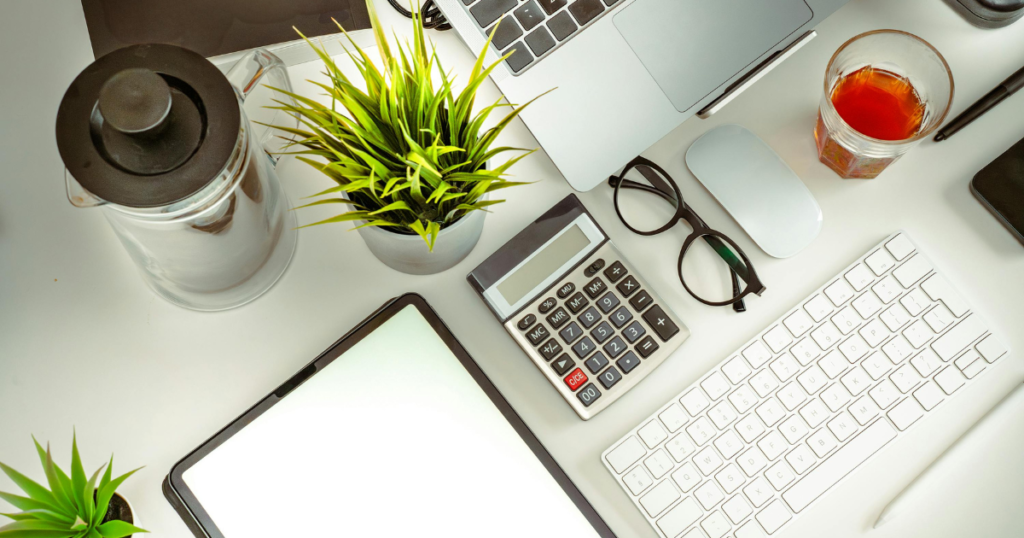 How to make money with aI This image shows how AI helps. freelancers.